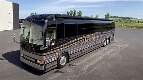 pre owned prevost motorhomes.